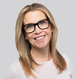 Sarah Coughlin Headshot