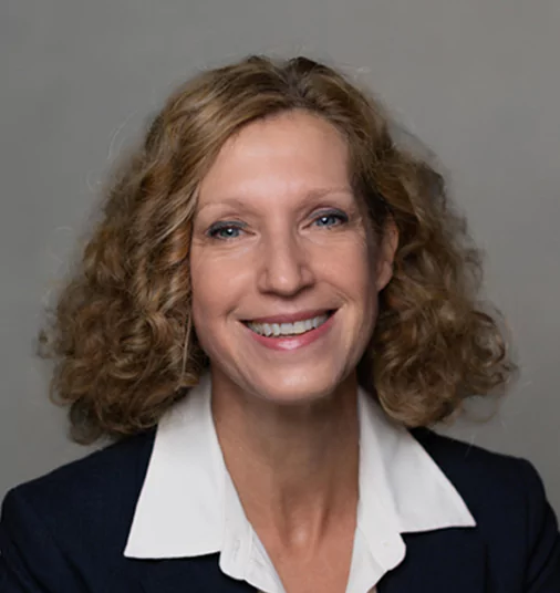 Susanna High Headshot
